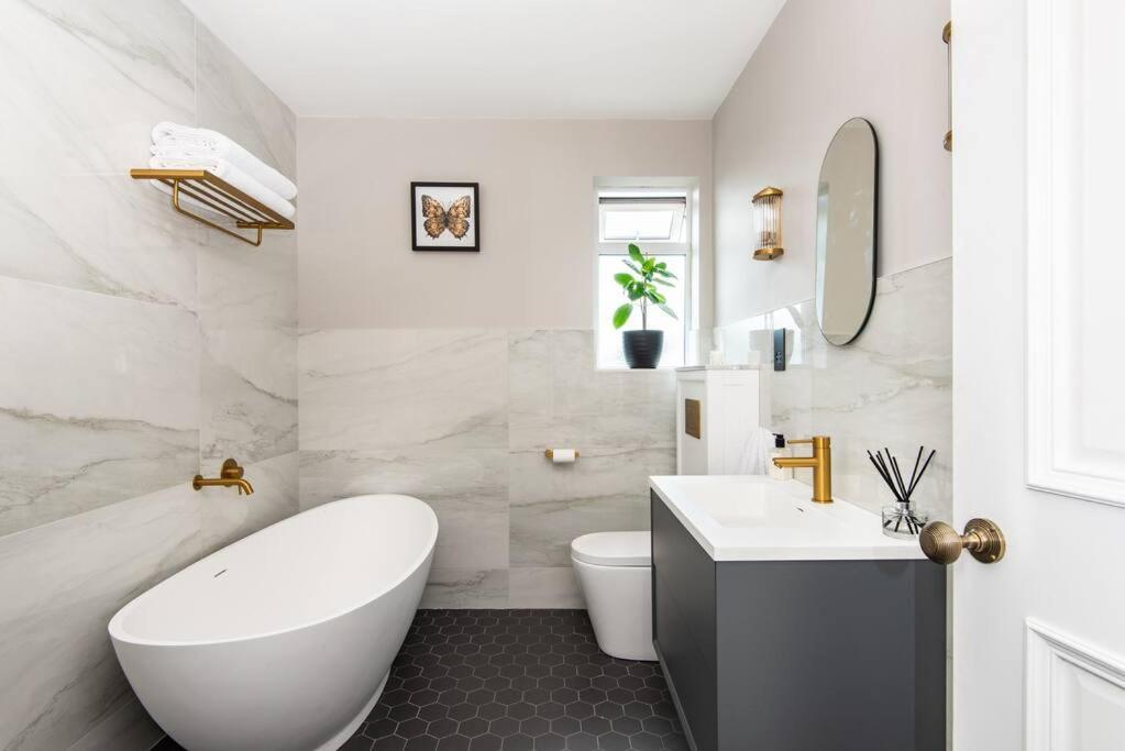 Newly Renovated Victorian House With Free Parking Villa Brighton Eksteriør billede